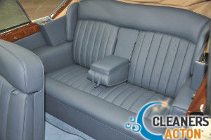 clean-car-seat-acton